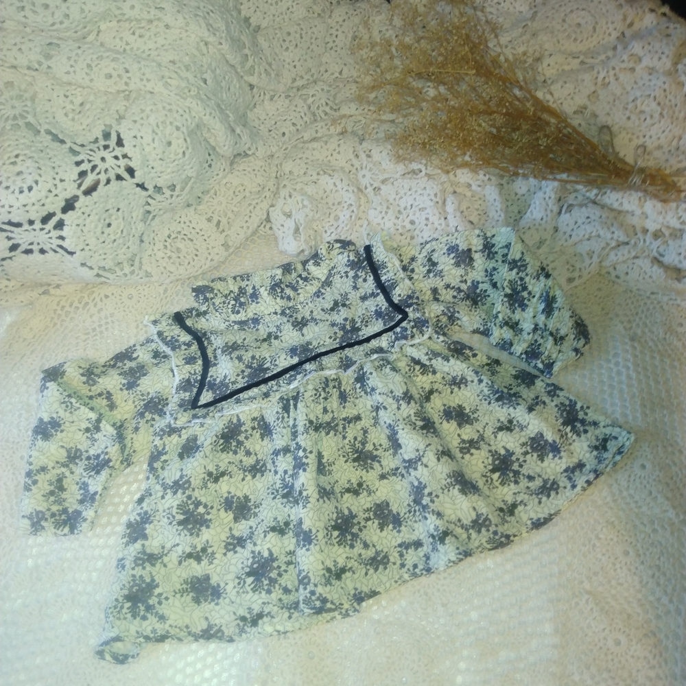 Floral Patterned Top - Picture 6 of 8